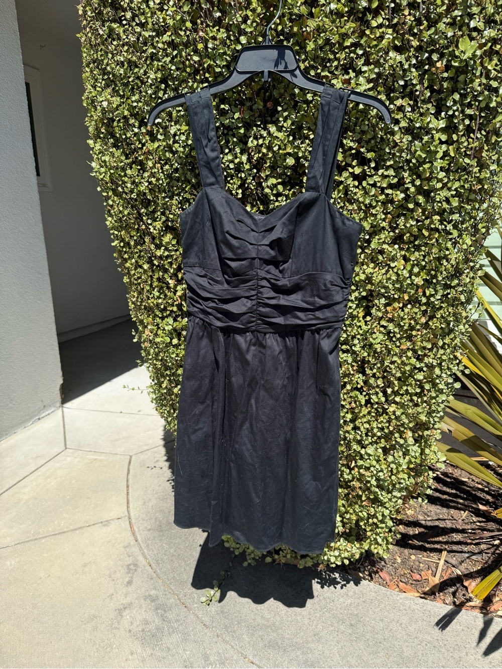 Black Sleeveless Ruched Bodice Dress - Picture 3 of 5